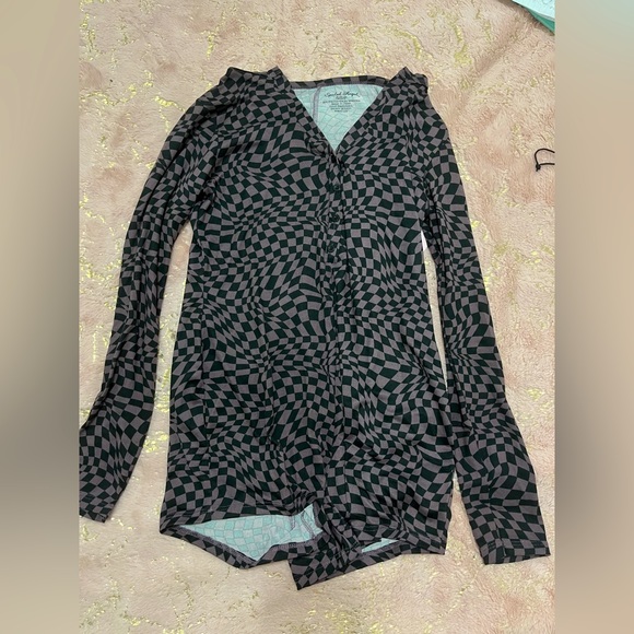 FASHION NOVA checkered pj romper onesie - Picture 3 of 5